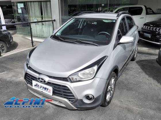 HYUNDAI HB20X 1.6 16V STYLE FLEX 4P MANUAL HYUNDAI HB20X 1.6 16V STYLE FLEX 4P MANUAL